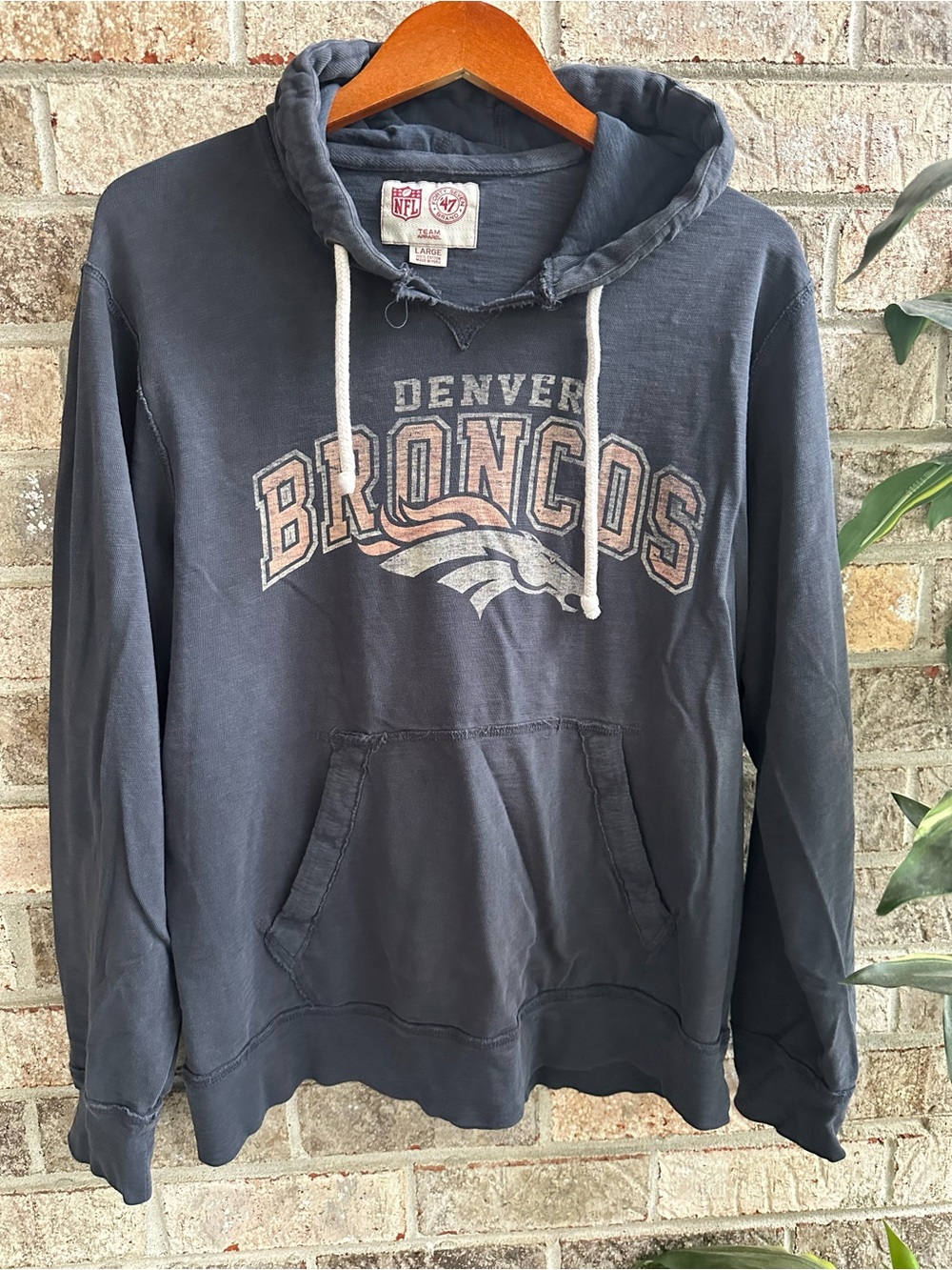 Denver Broncos Cotton Navy Frayed Distressed Pullover Hoodie Women’s Large